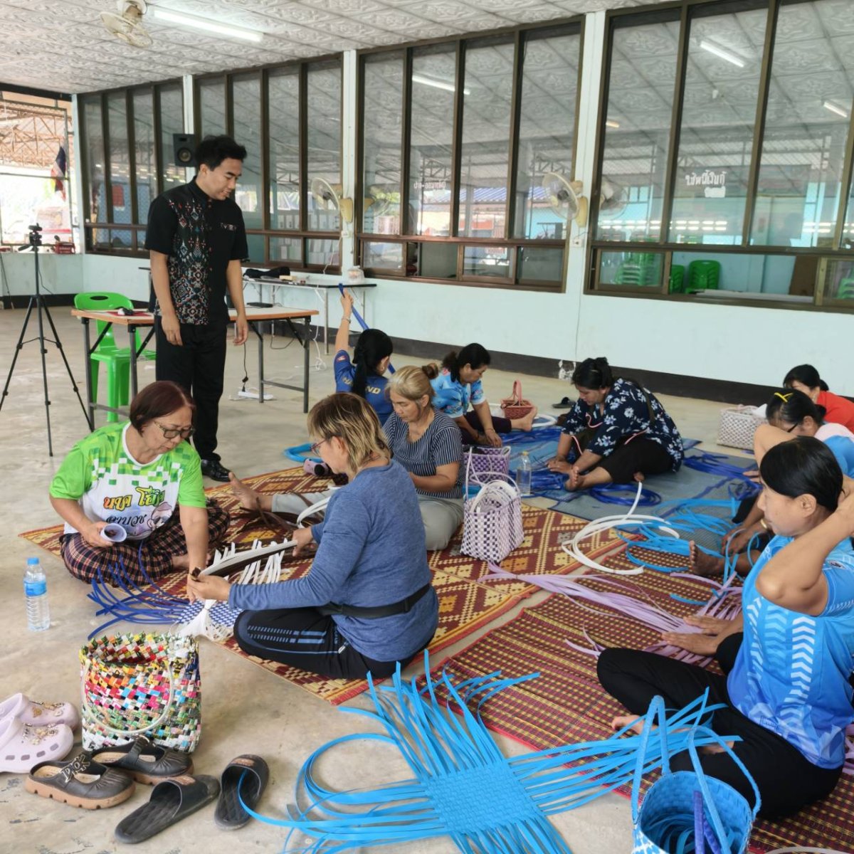 โครงการพัฒนาอาชีพชุมชน หลักสูตรการออกแบบผลิตภัณฑ์พลาสติก