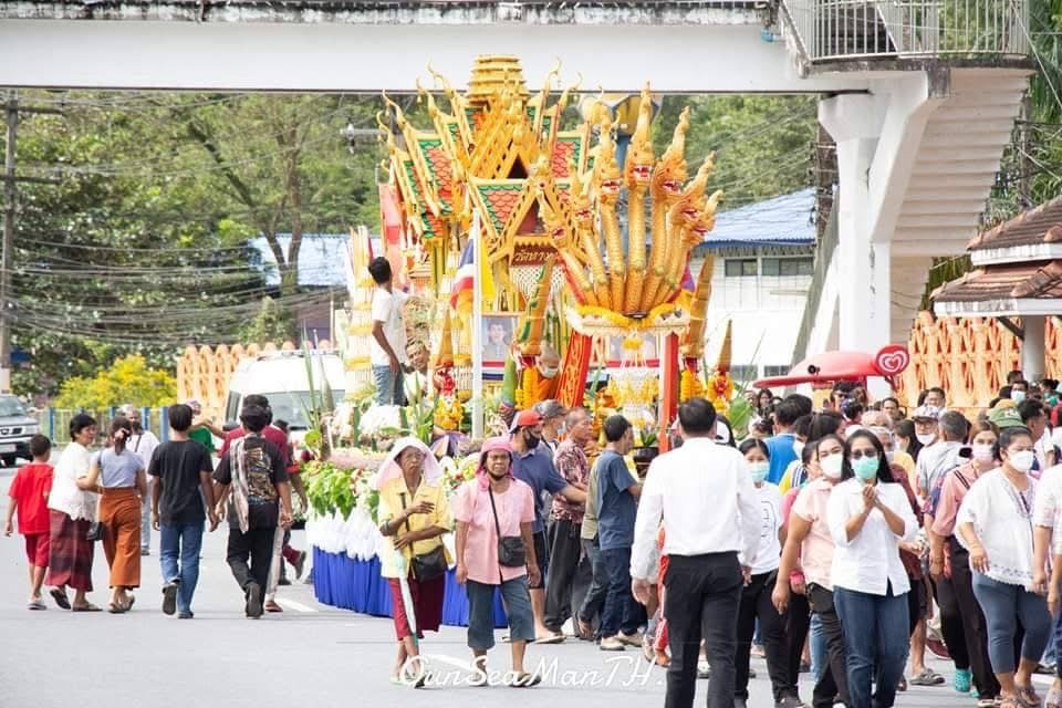 ลากพระวัดทางพูน