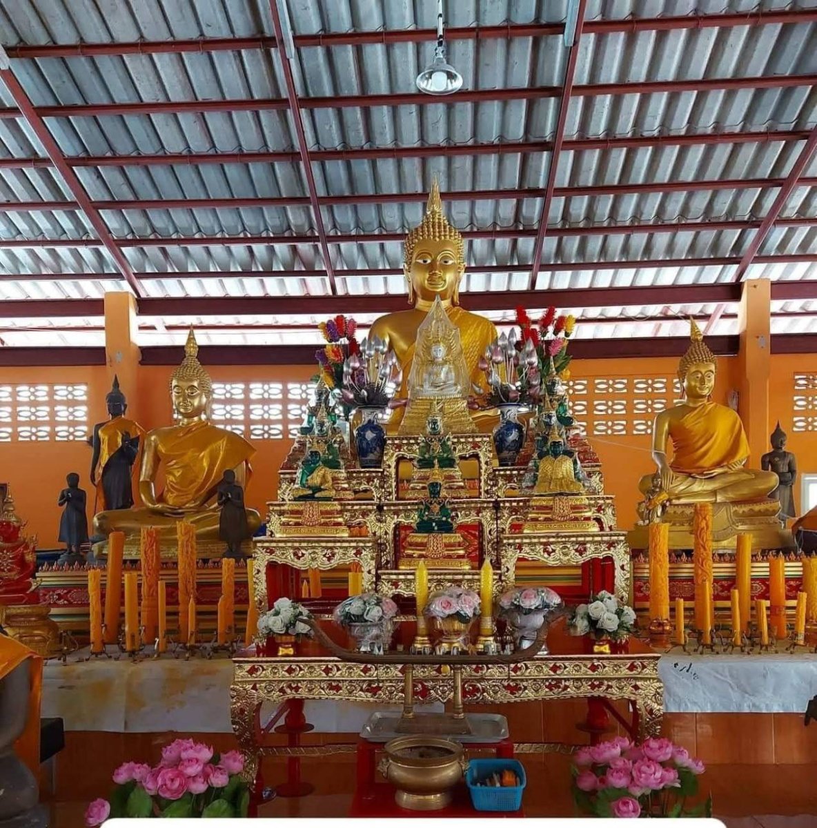 พาน้องเข้าวัด