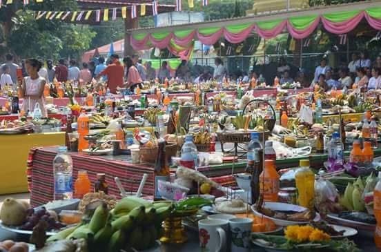 สืบสานงานบุญประเพณี "แซนโฎนตา"