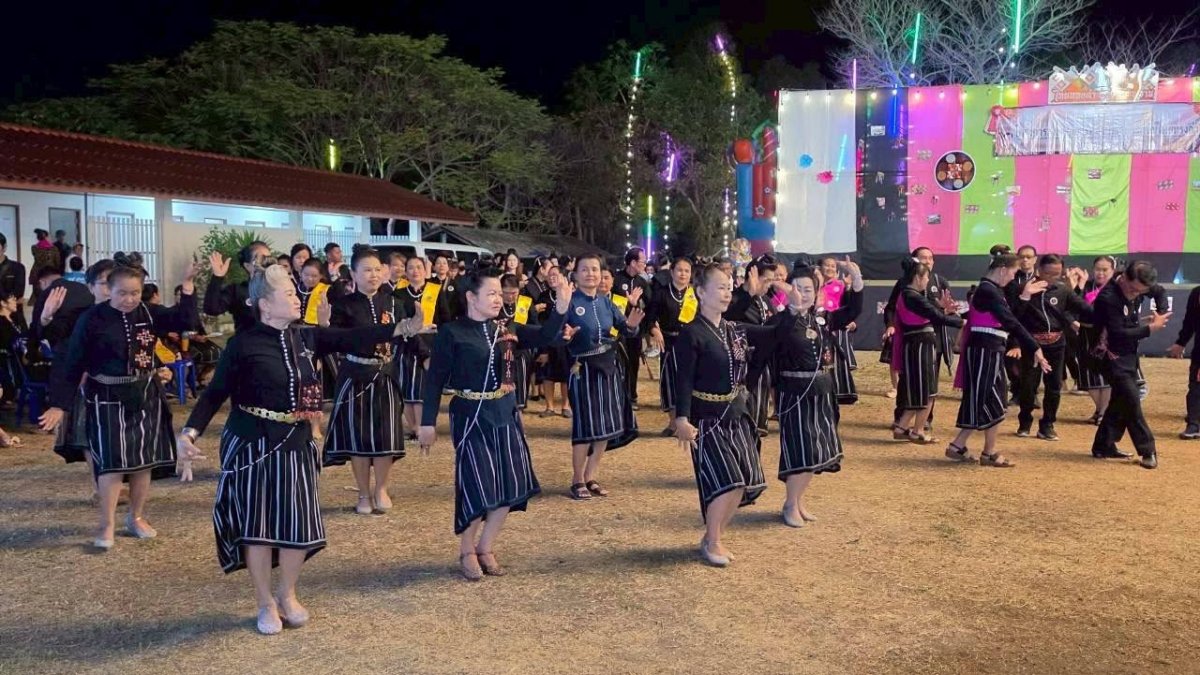 ประเพณีไทยทรงดำตำบลหนองพลับ