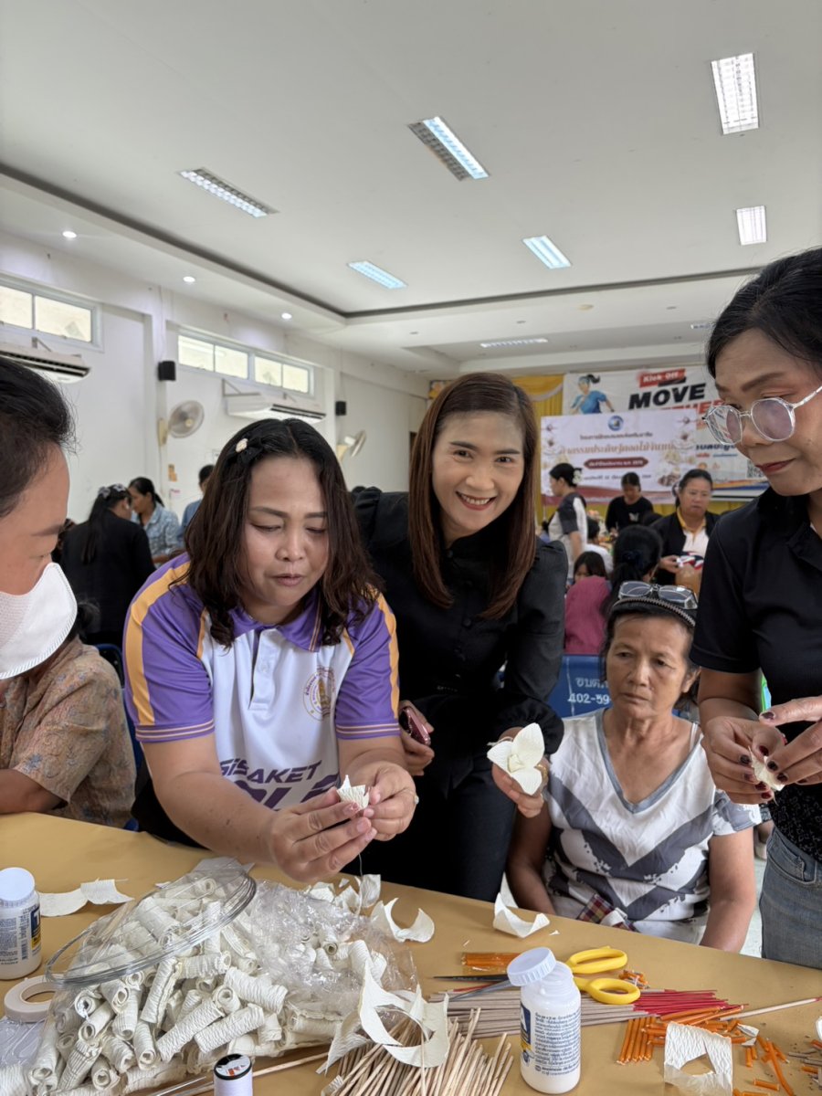 การทำดอกไม้จันทน์
