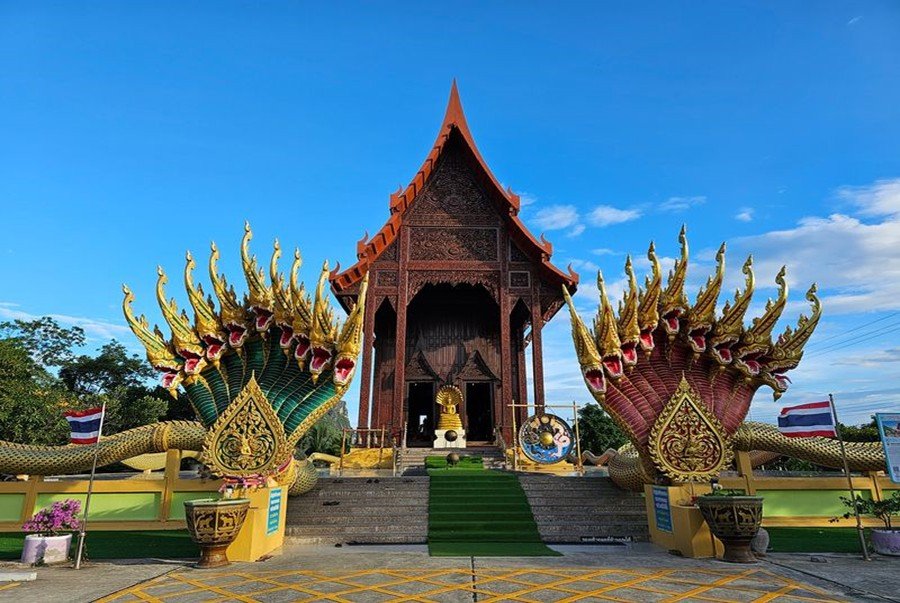 วัดอ่าวน้อย