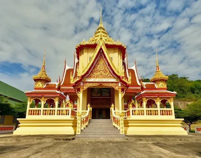 วัดเขาดิน