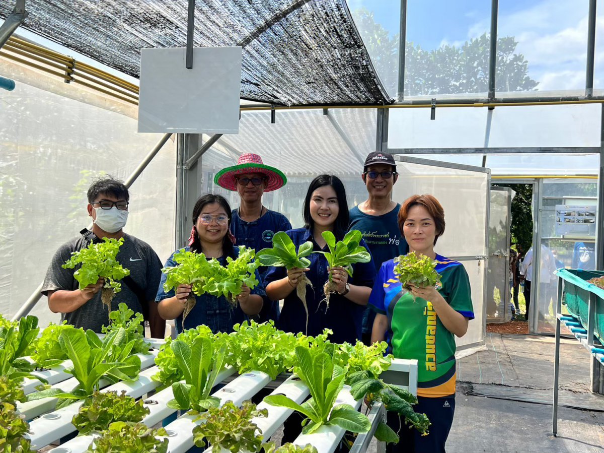 ศูนย์วิสาหกิจชุมชนขนุนทองส้มโมเดล