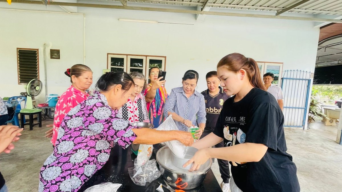 นางสาวมยุรา เชยงาม