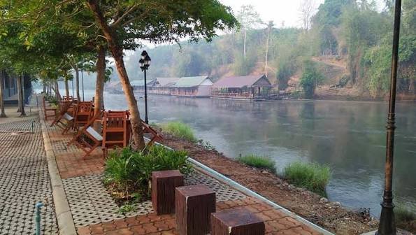 พุน้ำร้อนลิ่นถิ่น