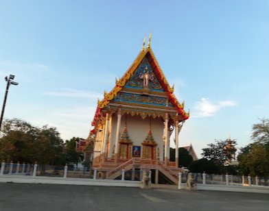 วัดแสนตอ