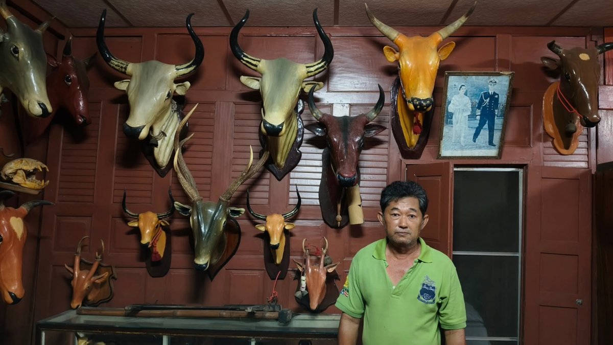 นายพรศักดิ์ ประเสริฐลาภ