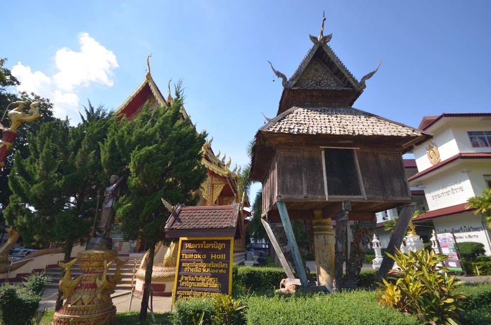 หอไตรปิฎก บ้านครึ่งใต้