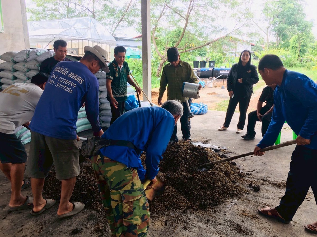 ศูนย์เศรษฐกิจพอเพียงบ้านบะหว้าหมู่ 7