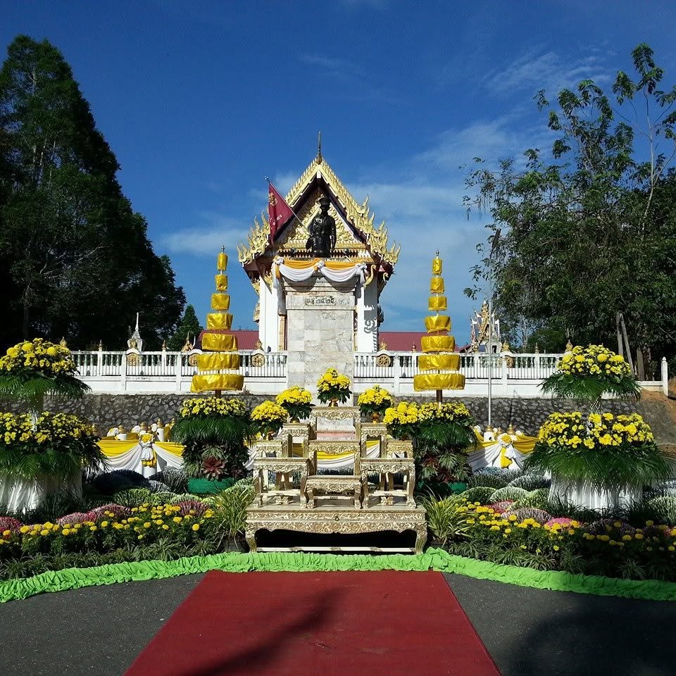 ลานพระบรมรูปรัชกาลที่9