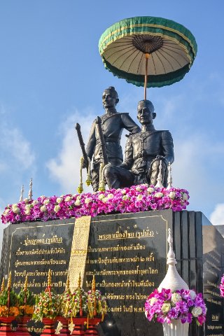 อนุสาวรีย์ปู่พญาพล - พระยาเมืองไชย สองมหาวีรบุรุษเมืองแพร่ (จังหวัด แพร่)