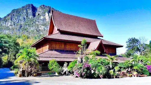 วัดป่าพุทธธรรมผาบ่อง