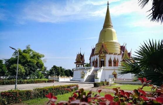 วัดเสนาสน์