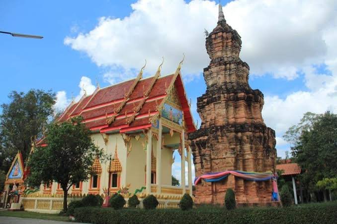 พระธาตุเมืองจันทร์