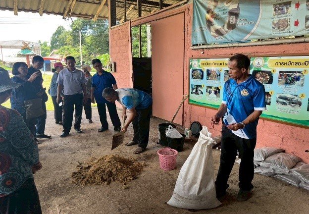 การบริหารจัดการขยะ บ้านประชาภิวัฒน์