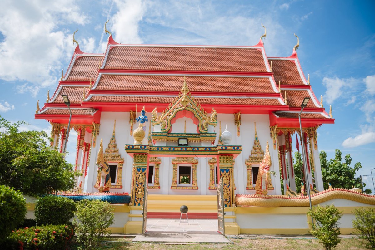 วัดเขาช่องลม