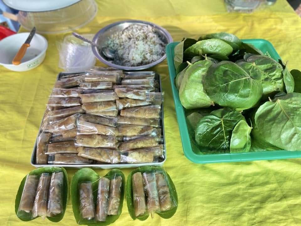 นางอำพา  ขนรกุล