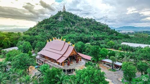 วัดเขาถ้ำประทุน