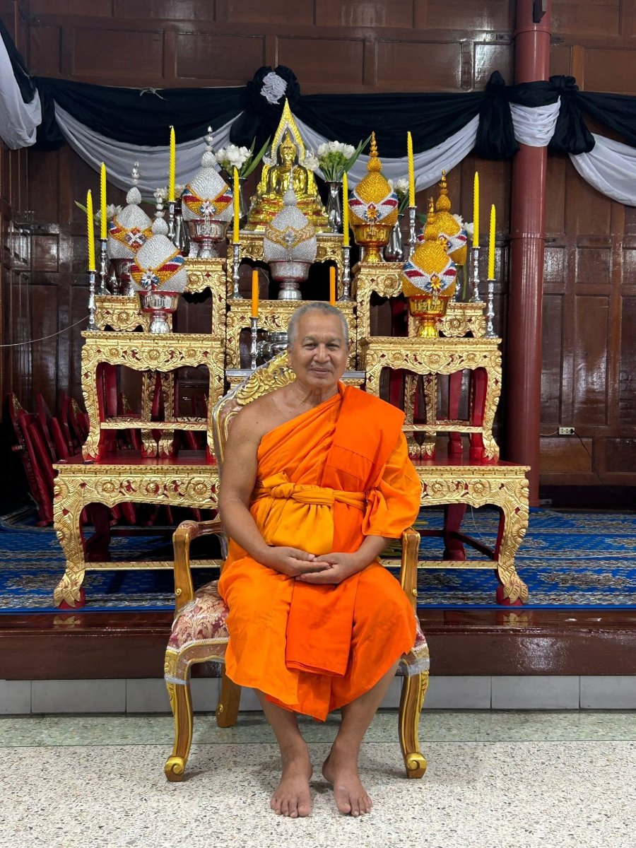 พระครูพิพัฒน์วัชโรทัย (หลวงพ่อแย้ม) 