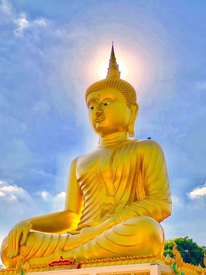"พระพุทธเมตตามงคลรังษี"  บ้านแสงใหญ่ ตำบลหนองแวง อำเภอกันทรารมย์