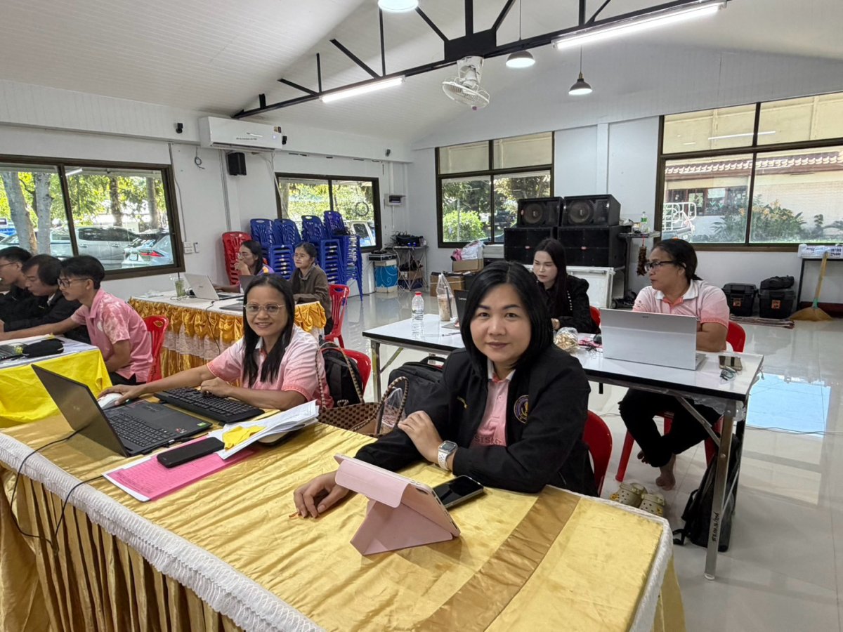 เข้าร่วมประชุมการใช้แพลตฟอร์มแหล่งเรียนรู้ กรมส่งเสริมการเรียนรู้ ผ่านระบบอนนไลน์