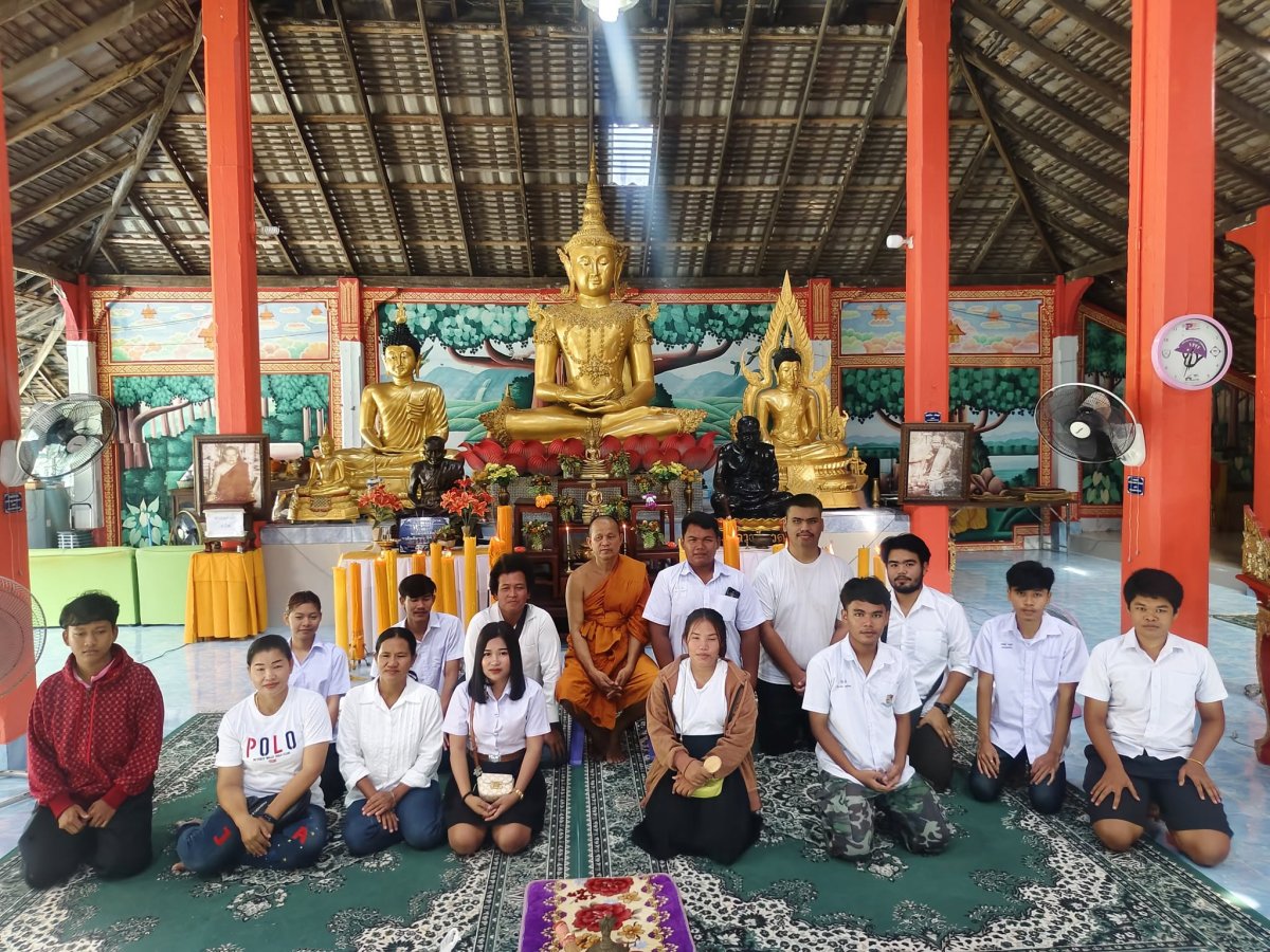 เข้าวัด ฟังธรรม
