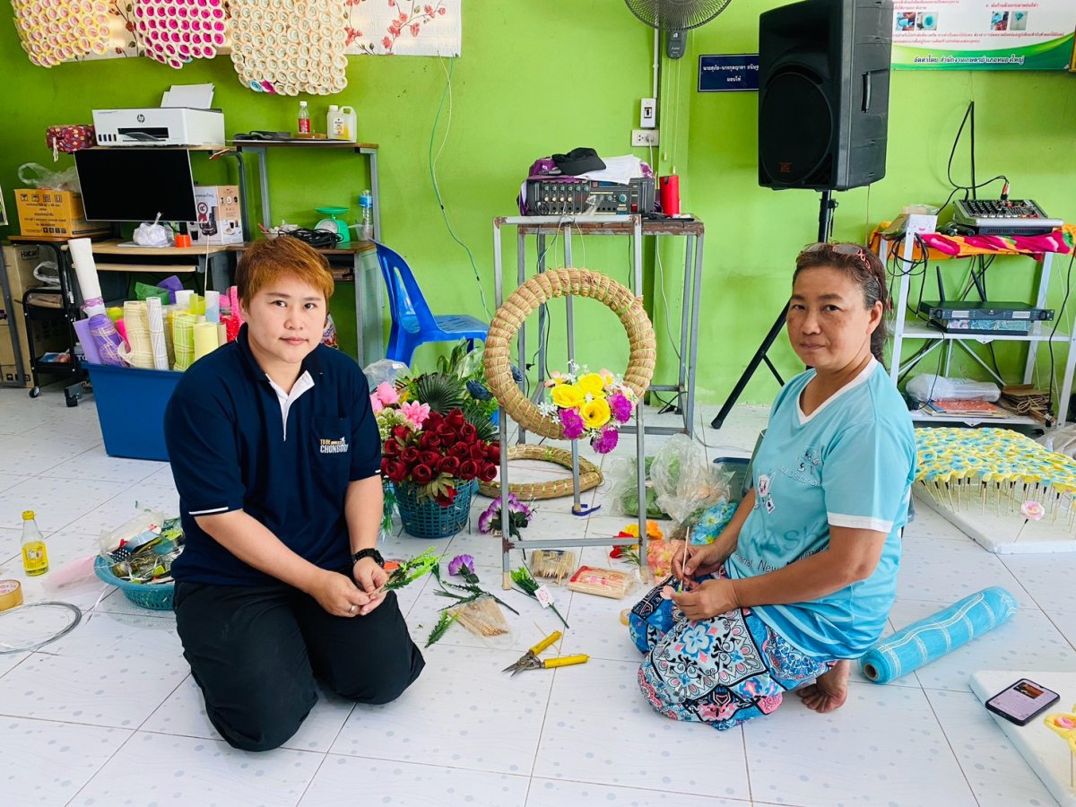 การทำพวงหรีด ดอกไม้จันทน์